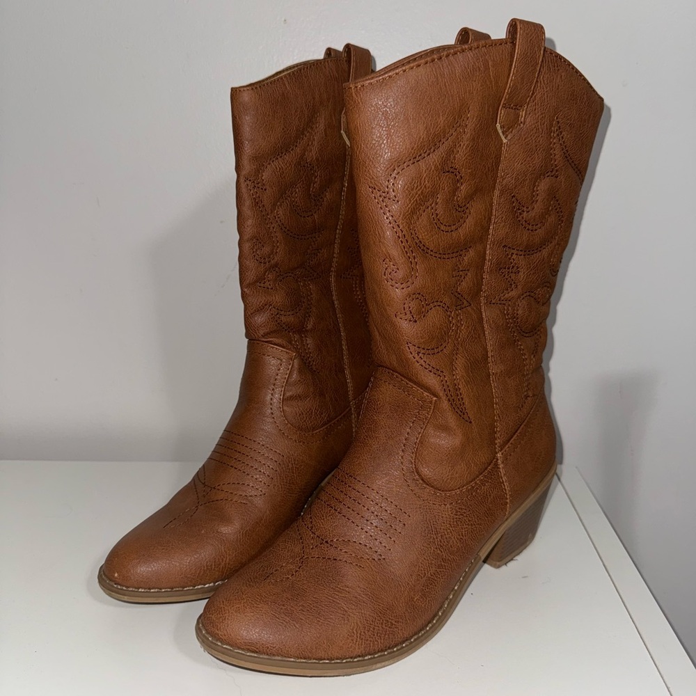 West Blvd Brown Western Boots